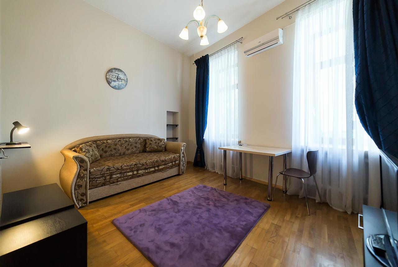 Cozy Apartment In Centre Of Kiev Exterior photo